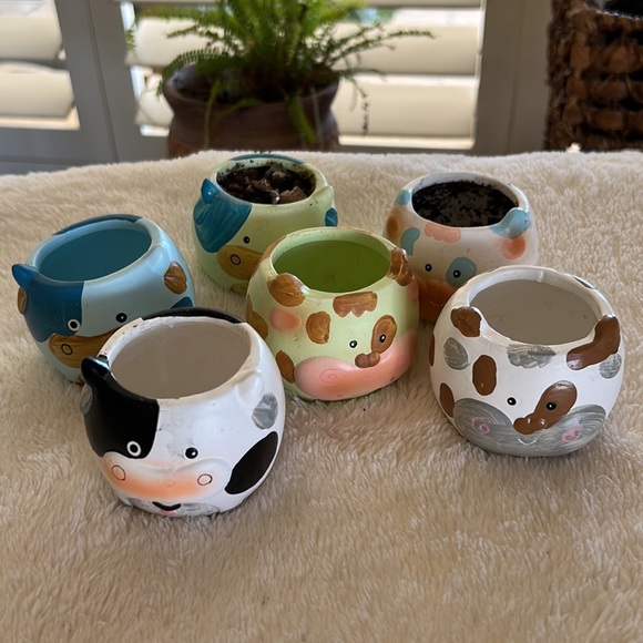2”X2” miniature ceramic planters. Set of 6 - Picture 2 of 3